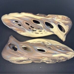 Adidas Yeezy Foam Rnnr - MX Cream Clay (Dead Stock)